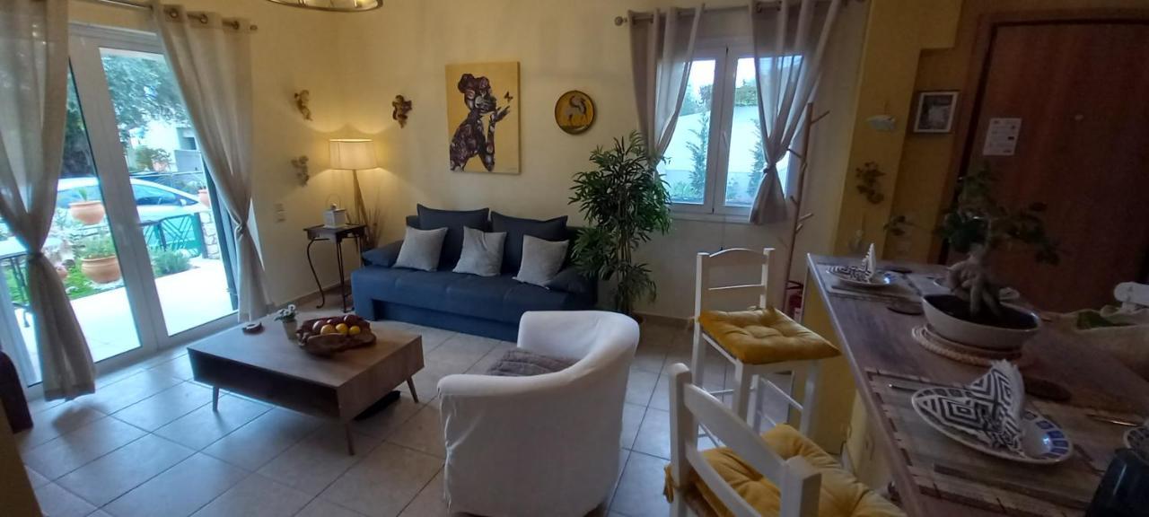 בארבאטי Adi'S Apartment On The Beach מראה חיצוני תמונה