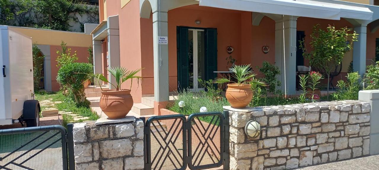 בארבאטי Adi'S Apartment On The Beach מראה חיצוני תמונה